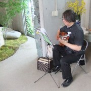 金沢さんのギター演奏もあります
