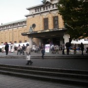 京都市美術館前