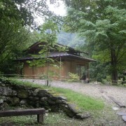 山荘からの茶室